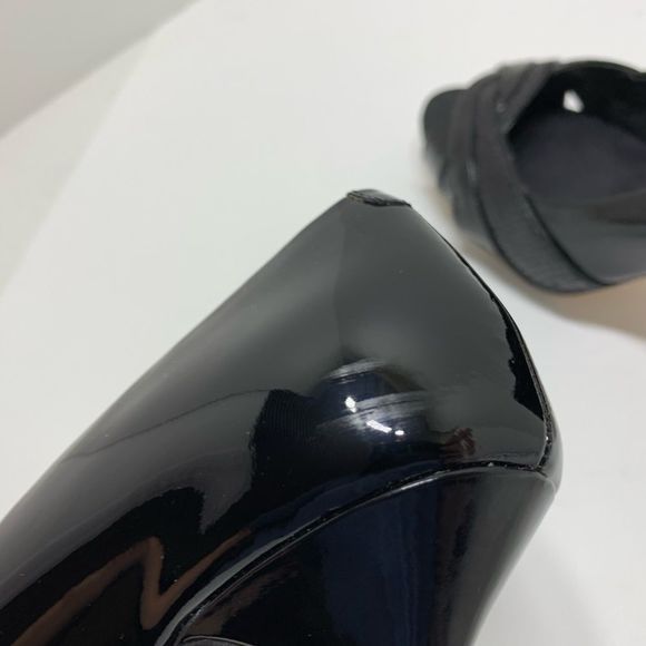 White House Black Market Shoes Women's Size 7 Cecile Peep Toe Black Heels - Picture 4 of 7